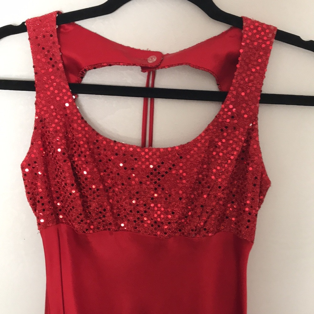 Dress - Picture 4 of 6